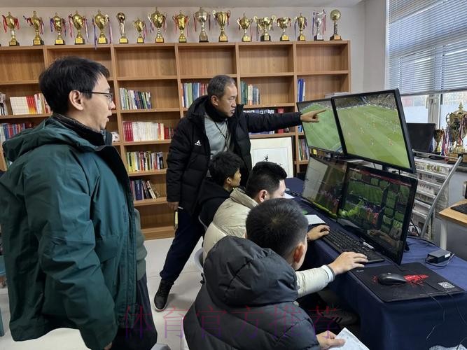 为新赛季全面推行视频助理裁判系统(VAR)中国足协组织系统培训 为新赛季全面推行视频助理裁判系统(VAR)中国足协组织系统培训